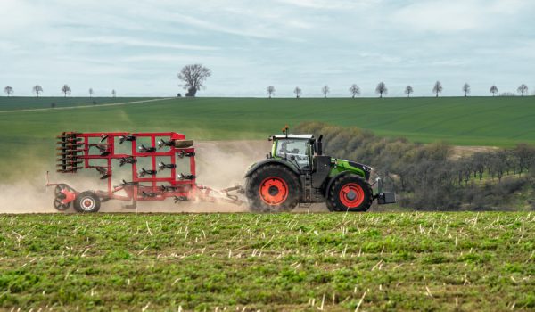 Fendt Vario 1000 na polu