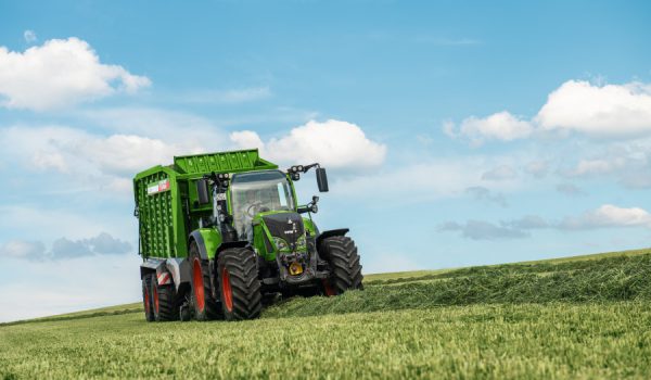 Ciągnik rolniczy Fendt 700 Vario Gen 6