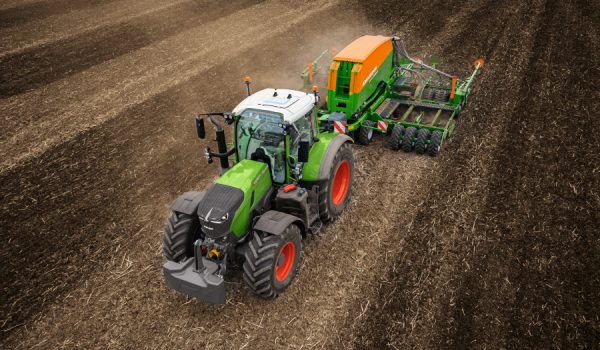 Ciągnik rolniczy Fendt 700 Vario Gen7
