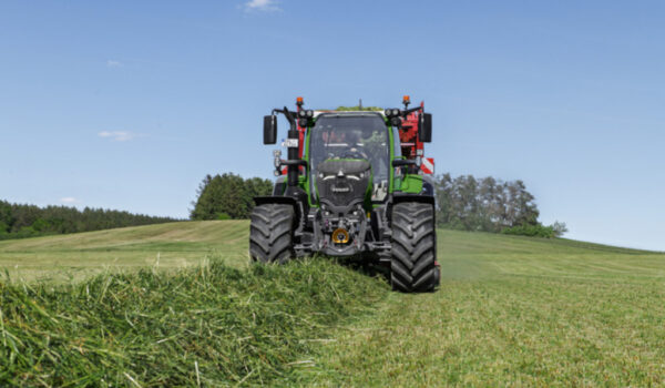 Ciągnik Fendt Vario 700 Gen 7.1